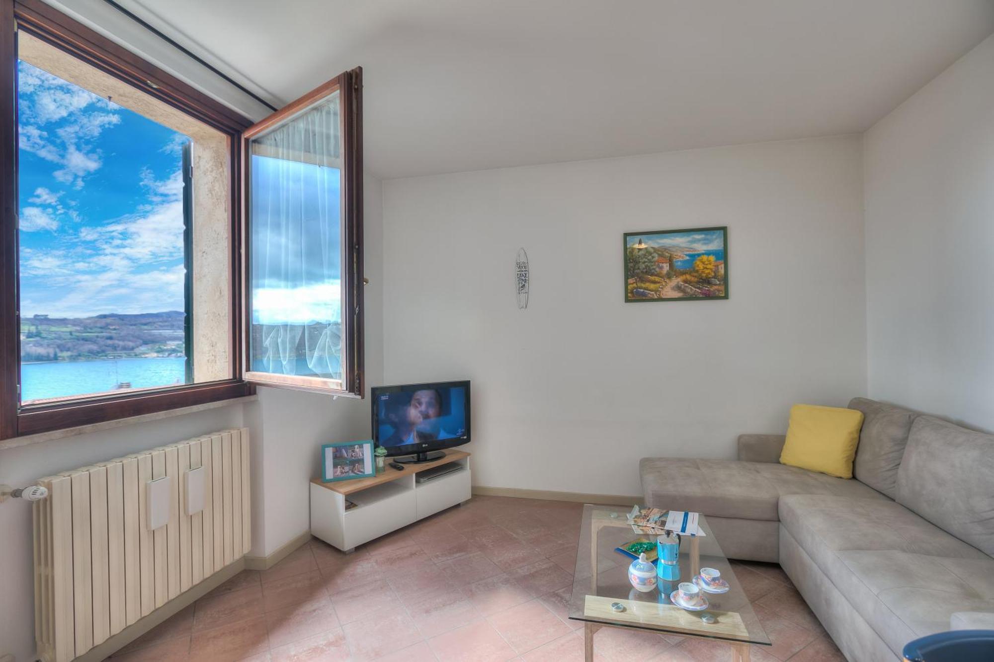 Mirabella View & Private Parking - Happy Apartamento